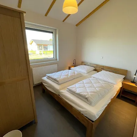 G11 Eingezaeuntes Neubau-haus In Eckwarderhoerne * Grosswurden