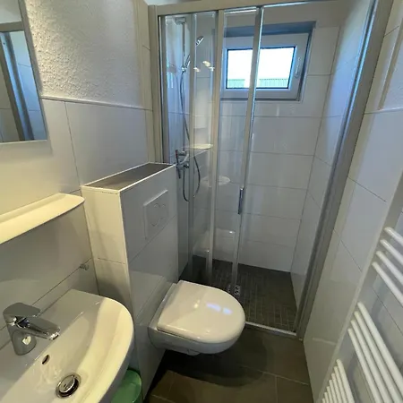 G11 Eingezaeuntes Neubau-haus In Eckwarderhoerne